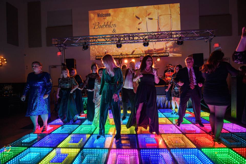 We bring the party to you