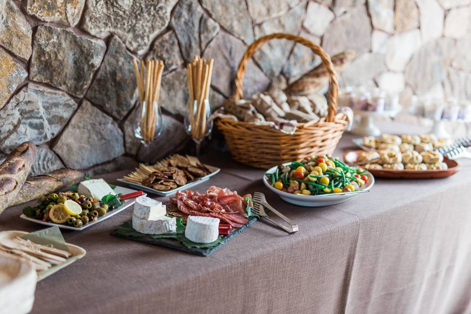 Picnic spread