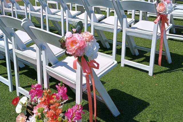 Coral and pink ceremony