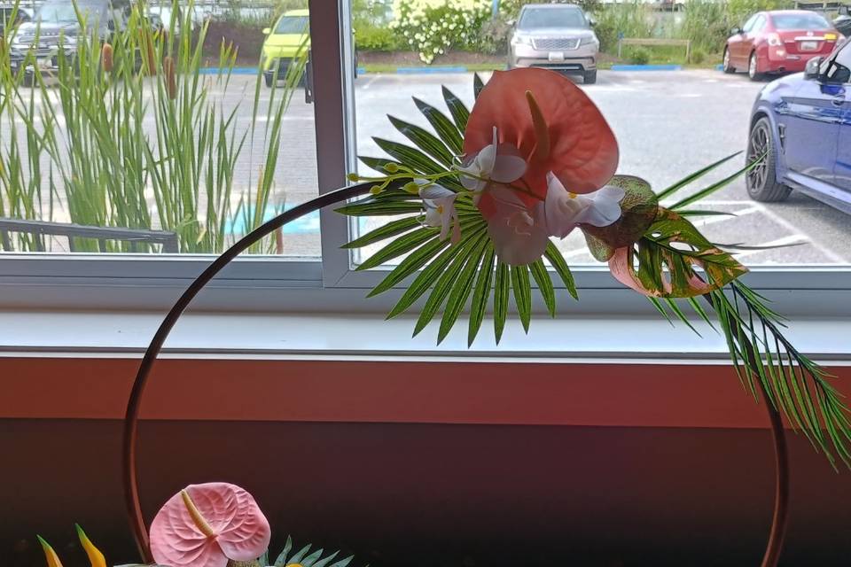 Tropical cake stand