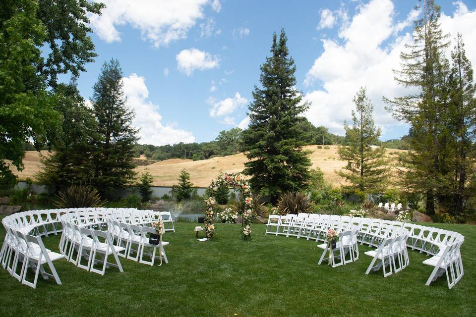 Ceremony arch