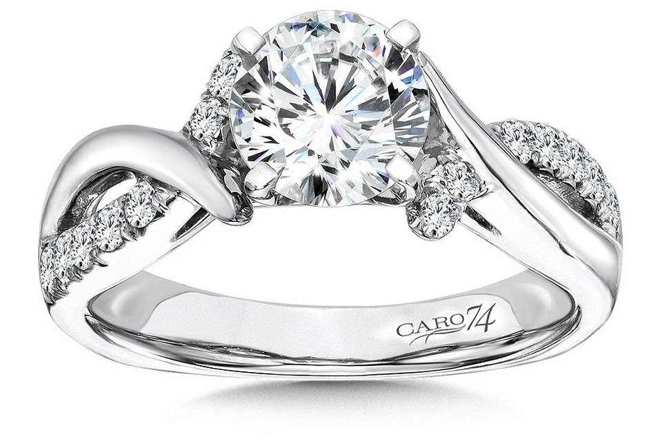 Elegant engagement ring