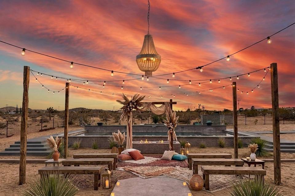 Cocktail hour near pool