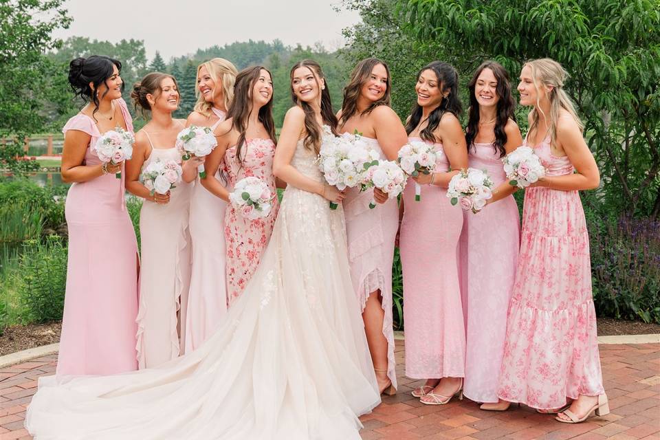Bridal and her bridal party