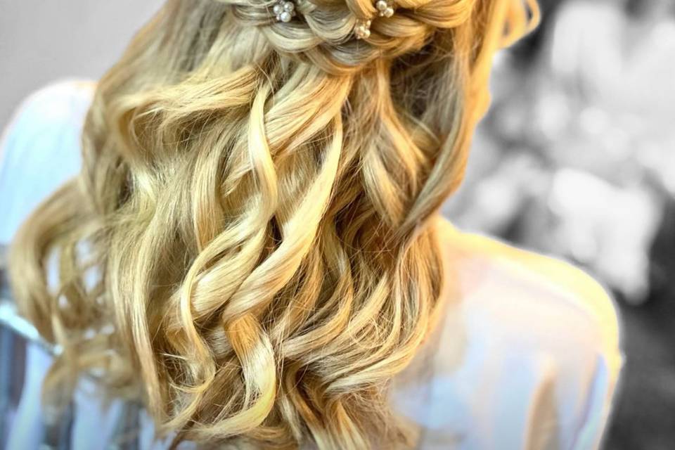 Bridal Hairstyling