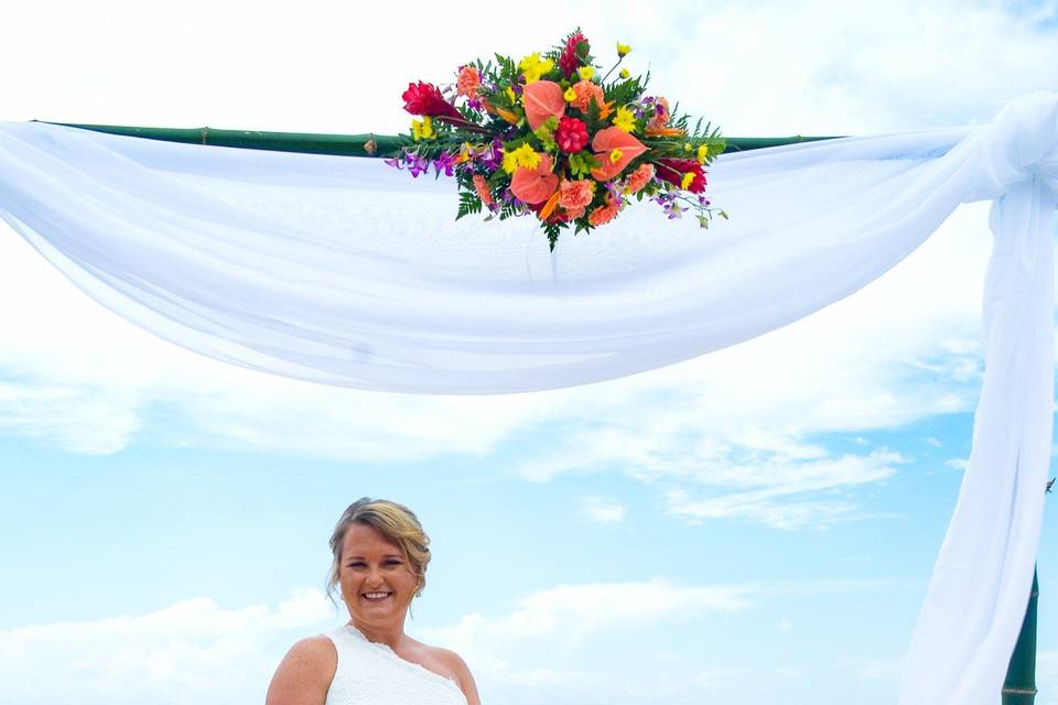 Sabrina with bouquet