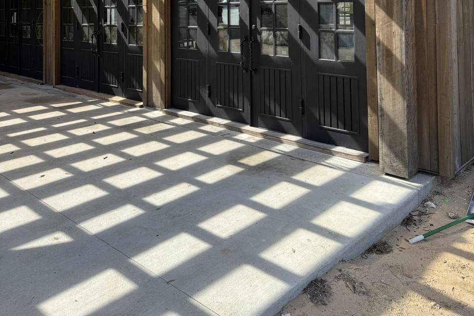 COURTYARD SIDE