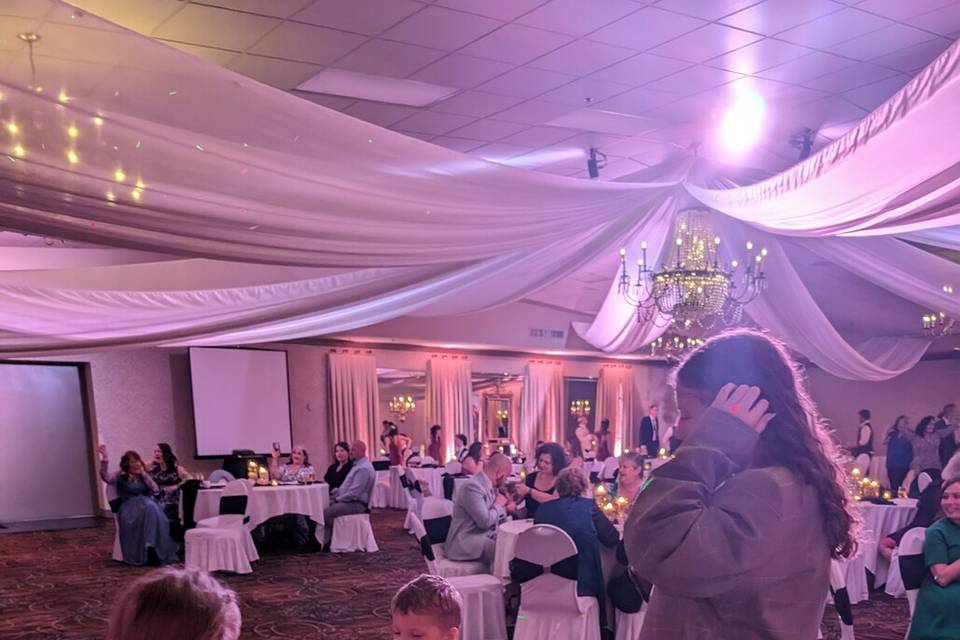 Ashley's DJ & Karaoke
