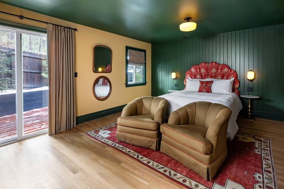 Orville's Lodge (4 Bedroom)