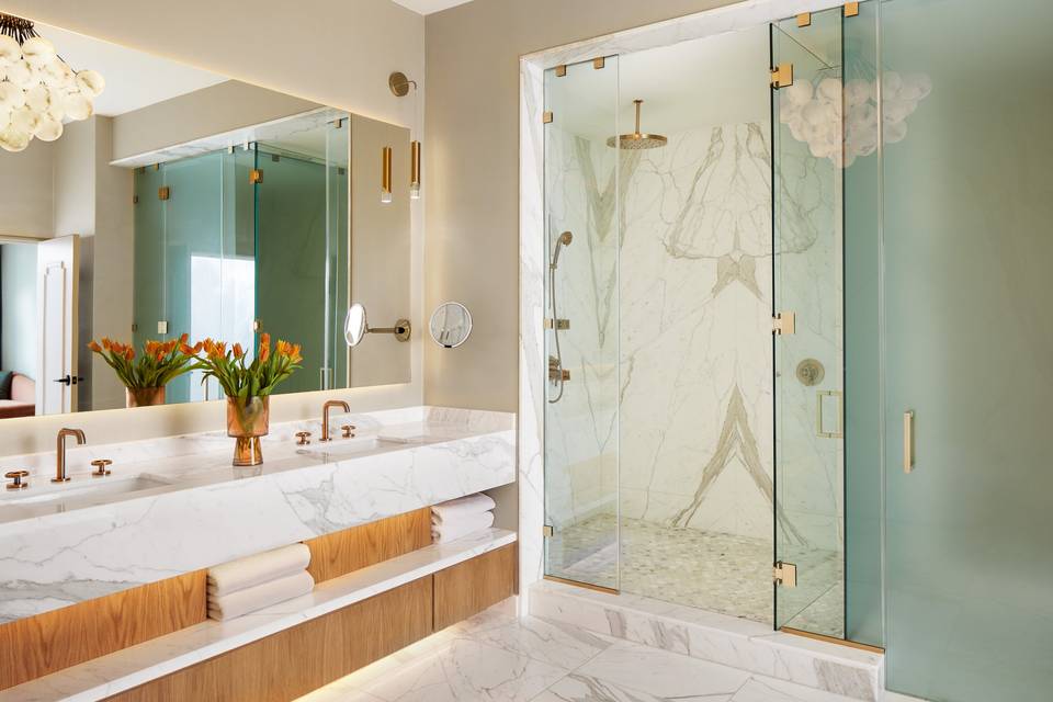 Penthouse Suite Bathroom