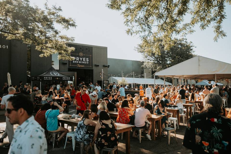 Pryes Outdoor Patio