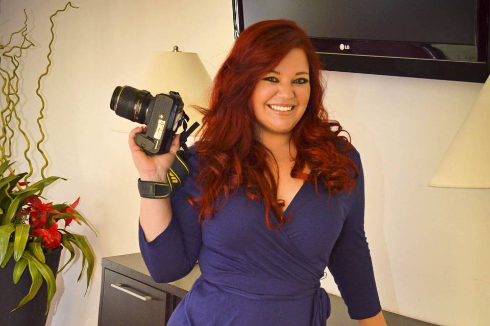 Kaci is our photography, hair and makeup expert with 7 years in the fashion and wedding industry.