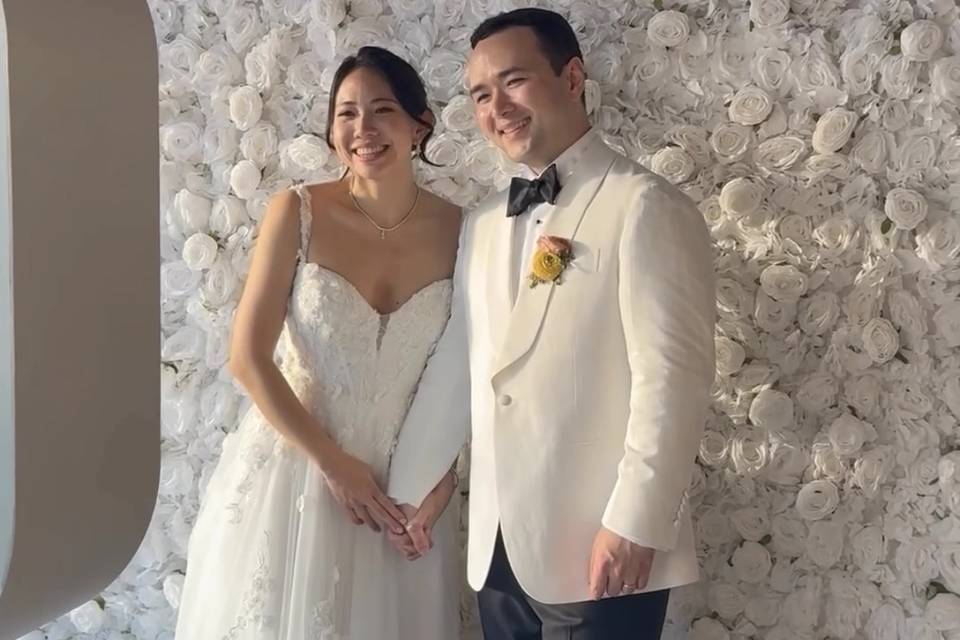 White Flower wall couple
