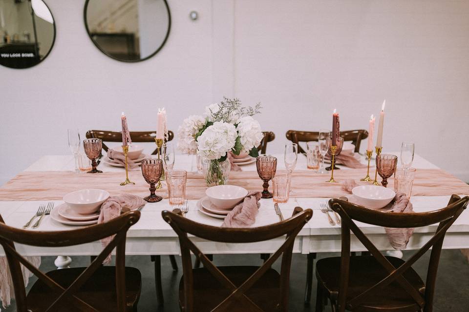 La Petite Rose Table Setting