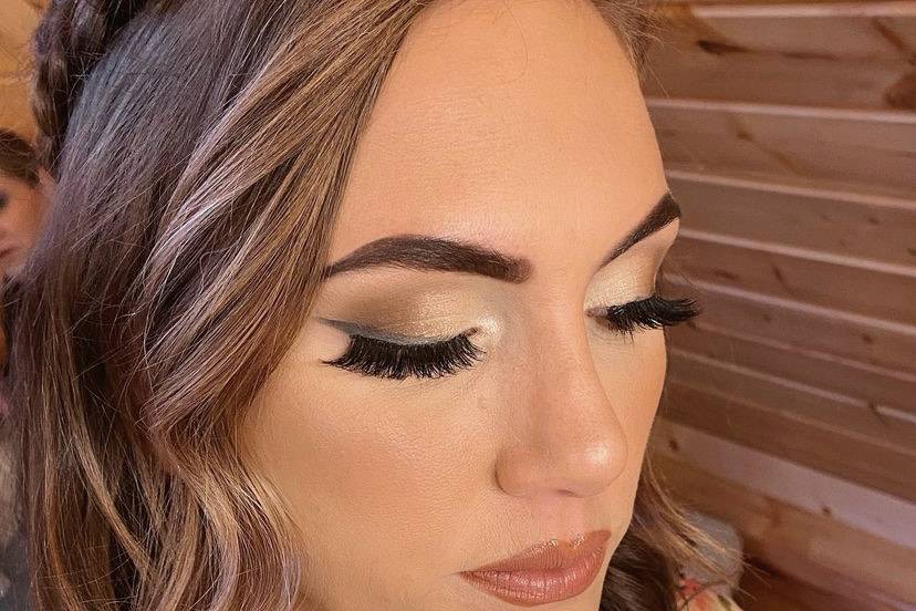 Bridal glam makeup