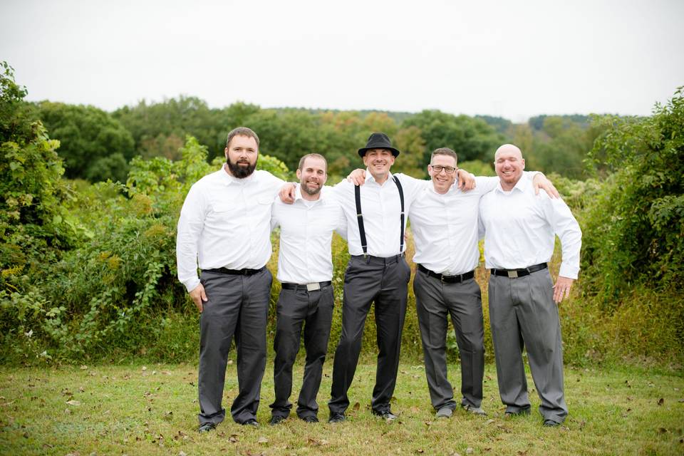 groom and groomsmen