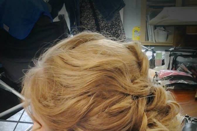 Steel Magnolias Salon & Boutique