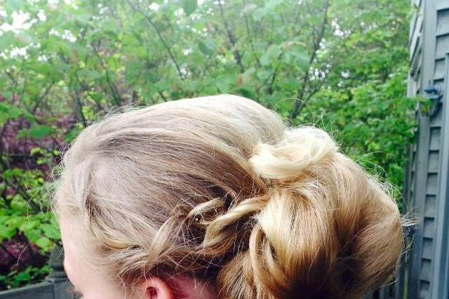 Steel Magnolias Salon & Boutique