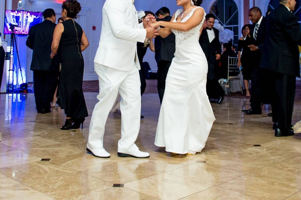 E A Weddings