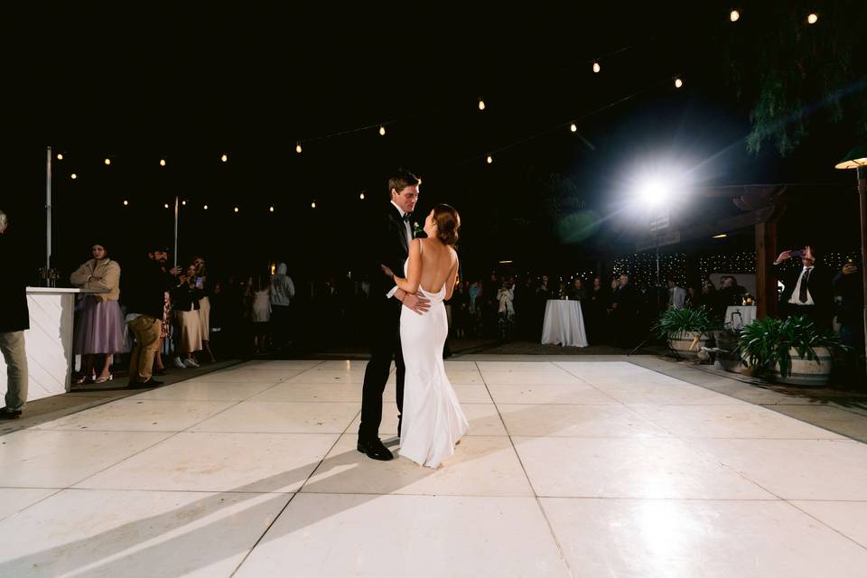 Courtney & Taylor First Dance