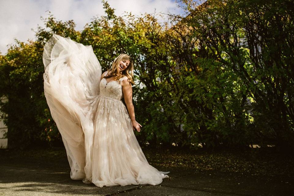 Strapless wedding dress