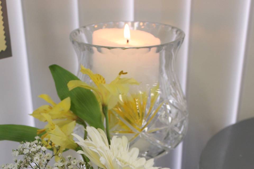Floral and candle decoration