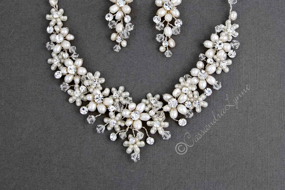 Pearl Bridal Necklace Set