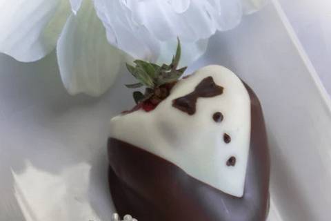 Noela chocolate and confections