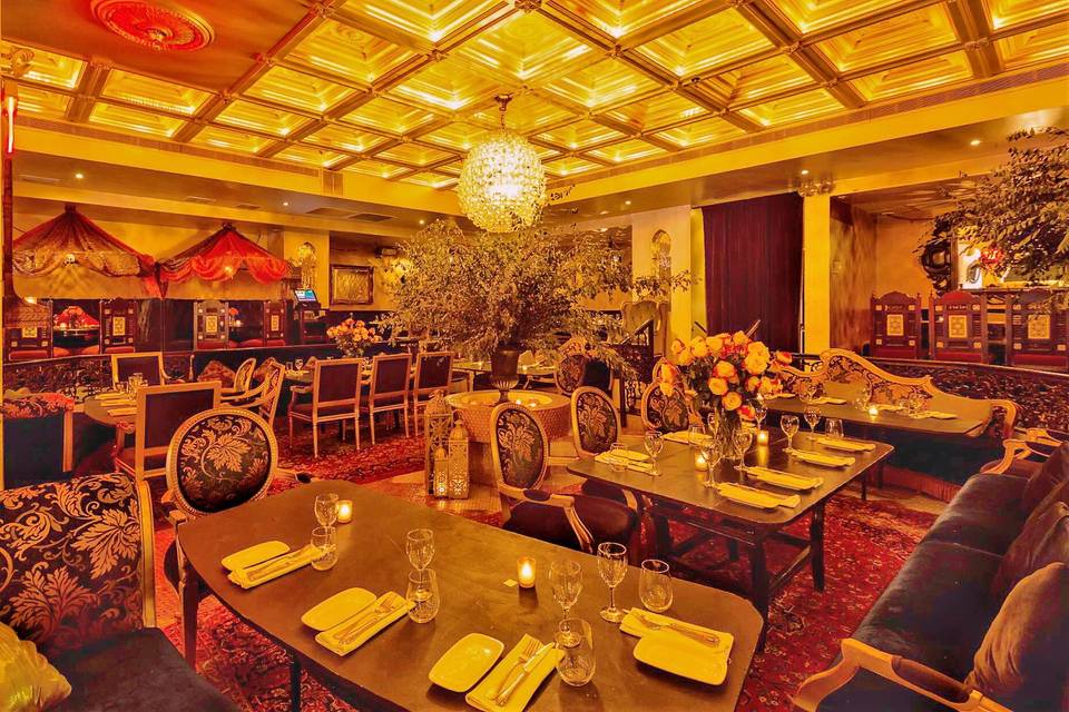 Dining room set up 2