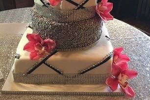 Silver sparkles and black band alternating design