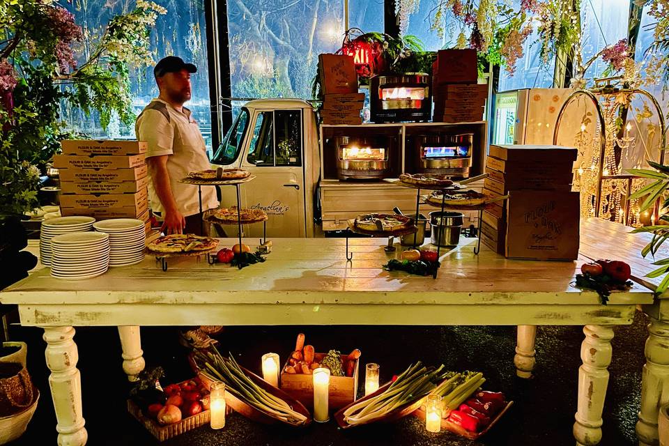 Pizza station