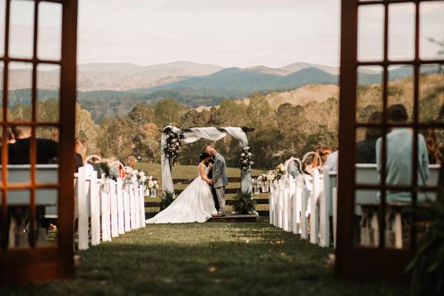 Summit Farm Weddings