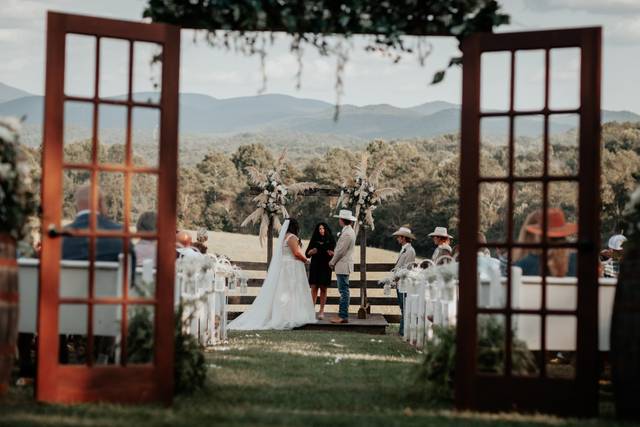 Summit Farm Weddings