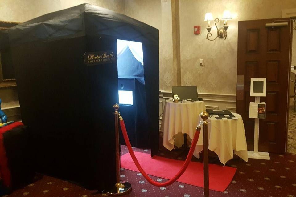 The Luxury Box Photo Booth
