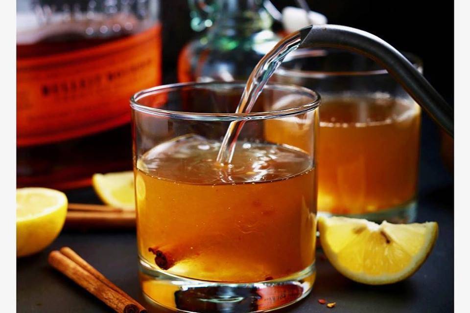 Bourbon-based cocktails