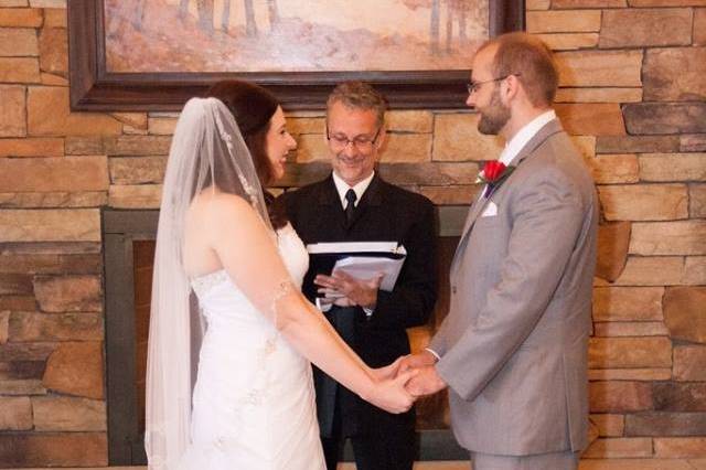 Dayna, the bride... She didnt stop smiling the entire ceremony.  What a sweet, loving couple!