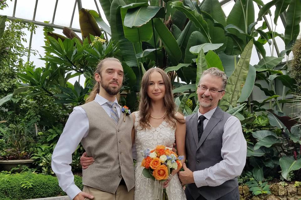 Robert and Sarah were married in the beautiful Belle Isle Conservatory!  A perfect setting for these two whose love of nature and the outdoors is so important!