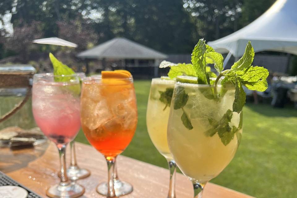 Signature Drinks & Cocktails