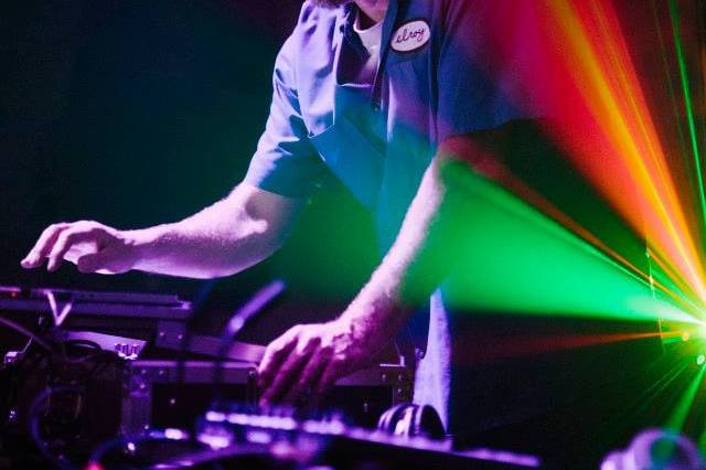DJ Dave Leonard in action!