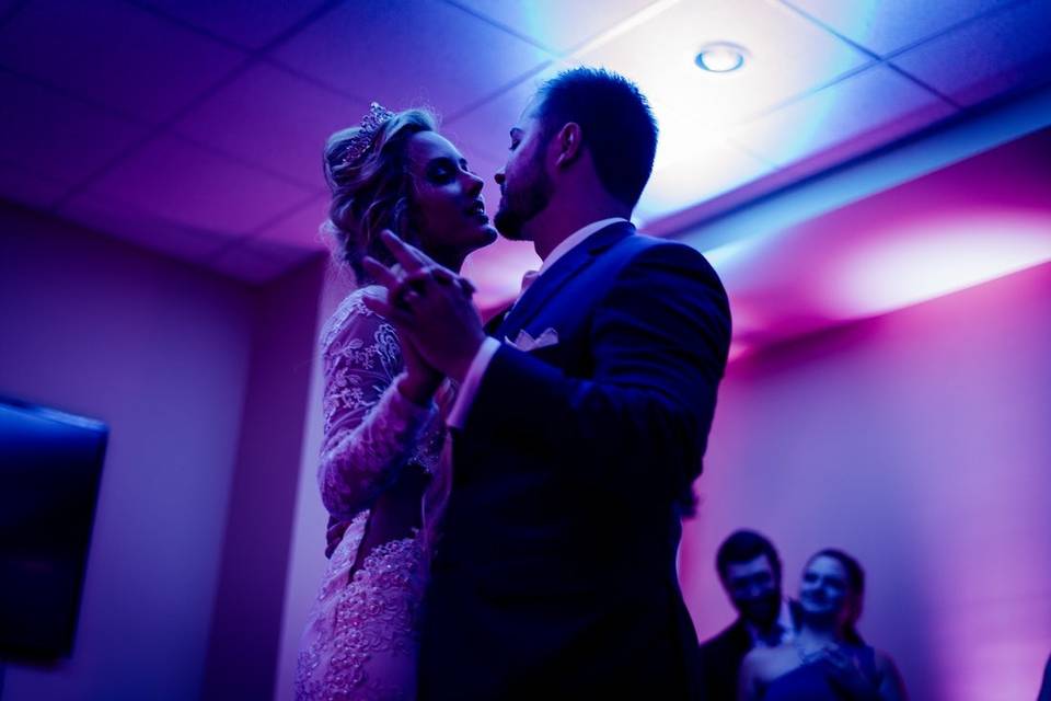 First dance w/uplighting