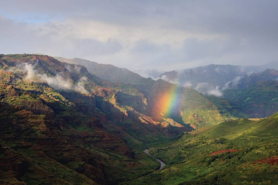 Kauai majestic mountains