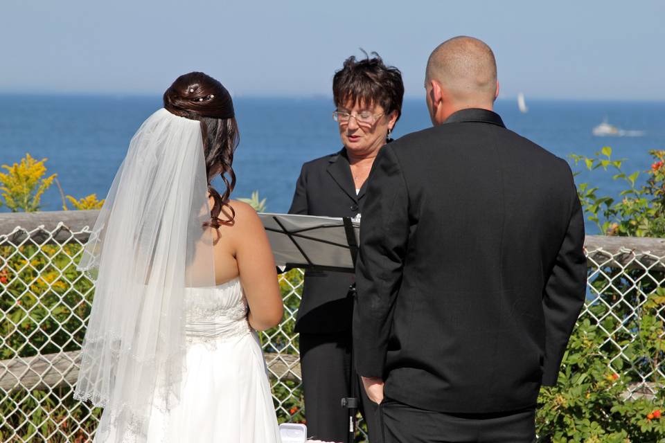 Wedding Officiant Jill Roberts