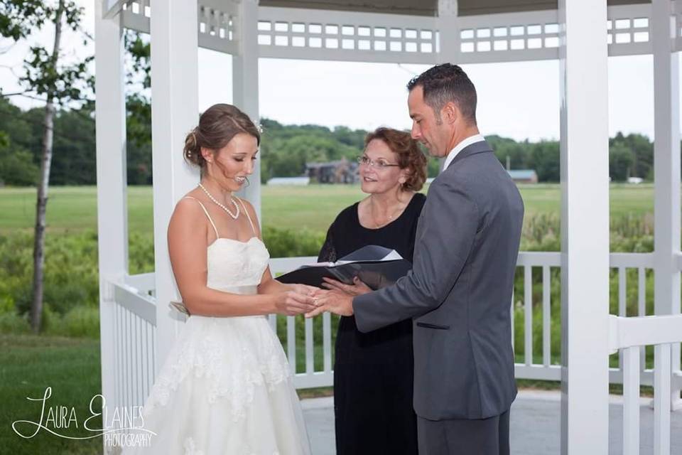 Wedding Officiant Susan Taylor