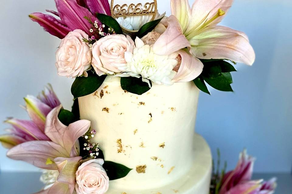 Two tier wedding cake