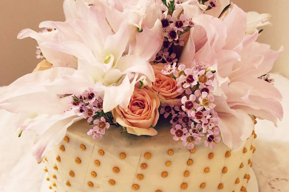 2-tier naked wedding cake