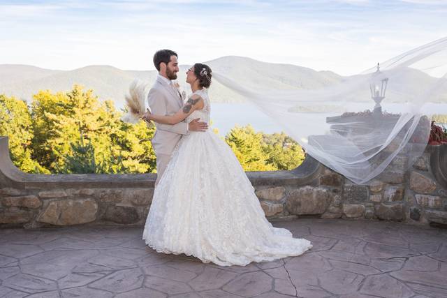 Castle-wedding-sun-set