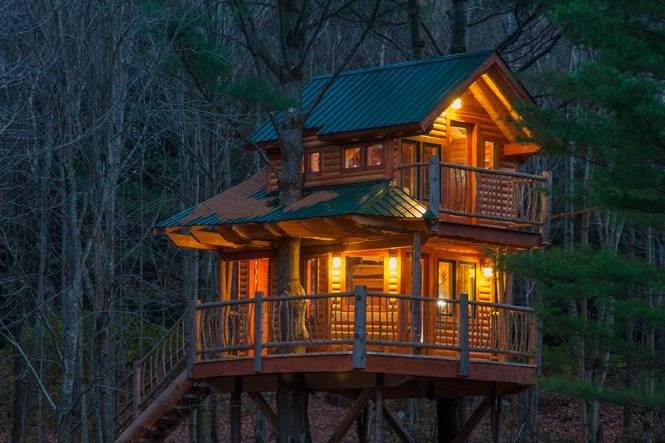 Moose Meadow Lodge & Treehouse