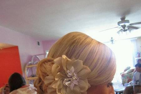 extensions and low side loose bun