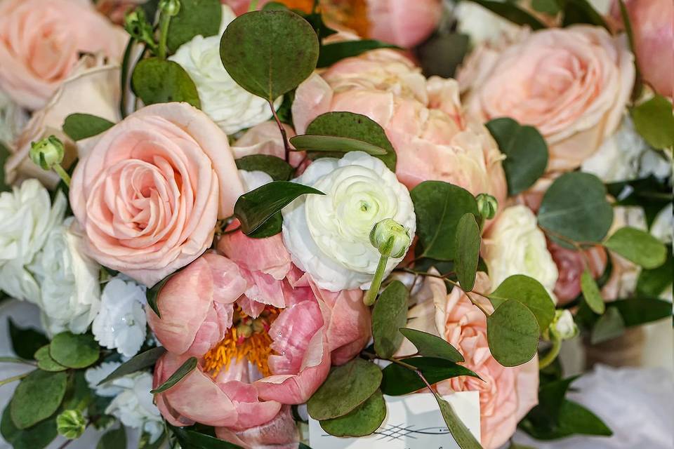 Gorgeous peach wedding details with peony flowers