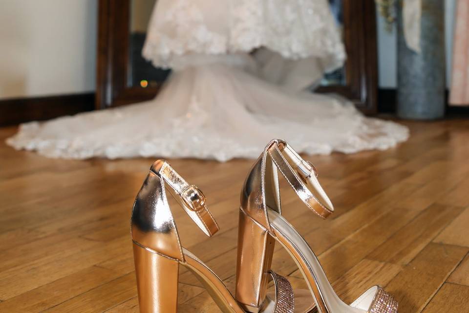 Those shoes! Wedding dress